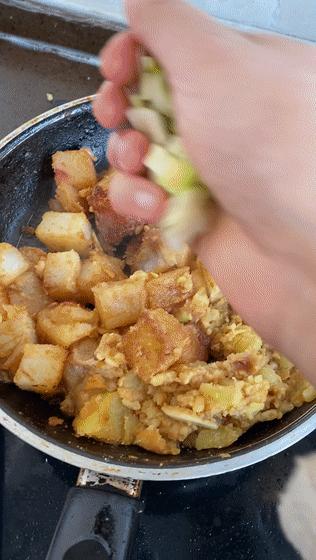 整个朋友圈都在刷《动森》，而我却爱上了在厨房刷锅