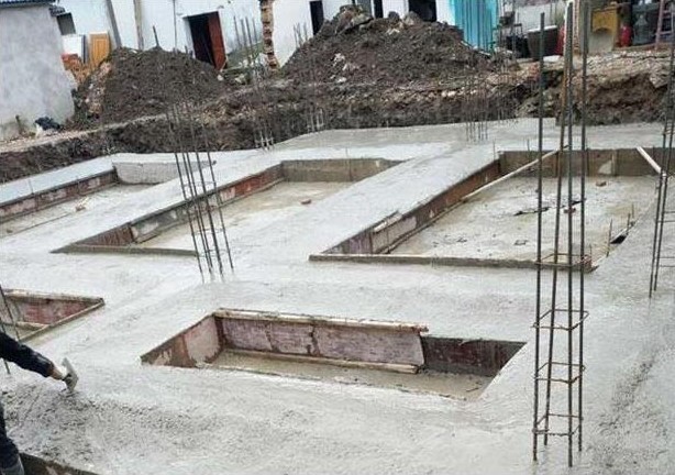 为什么自建房容易地基沉降？只因前期工作没做好，前期预防是关键