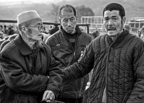 自古得到市场认可的空买空卖中介人,非官非民非商,社会地位低下