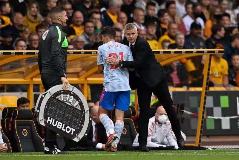 丹尼尔-詹姆斯离开曼联:“原罪”在身,红魔大势下他注定被牺牲