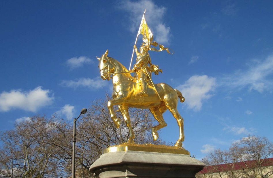 圣女贞德的悲惨一生,人活着一定要有责任感