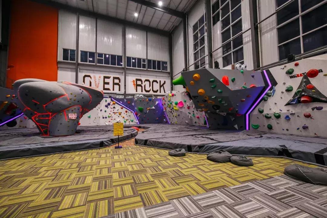 让全家老少玩上瘾的巨型嗨玩基地，1周年店庆活动炸翻全场！