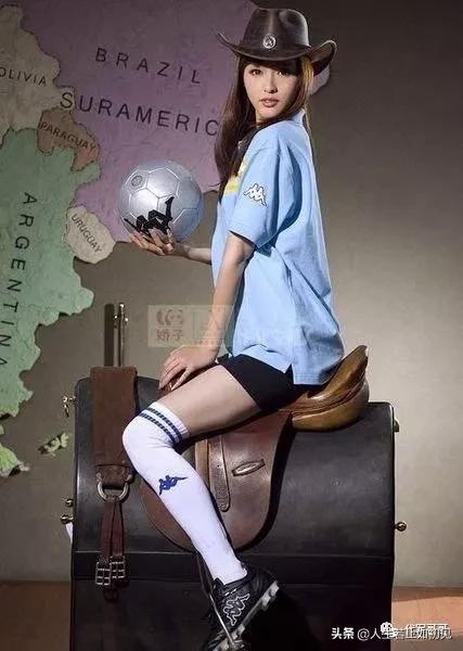 迪丽热巴杨颖踢足球,女明星杨颖排第几名