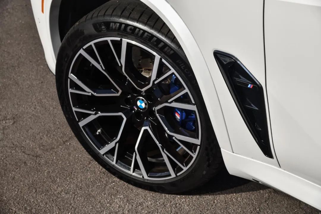 影响刹车距离的因素,宝马常见刹车故障有哪些