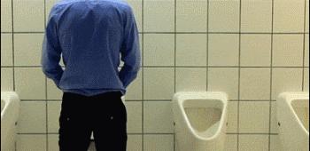 为什么女生尿尿需要纸巾擦,而男生不用?不能学男生抖抖吗?