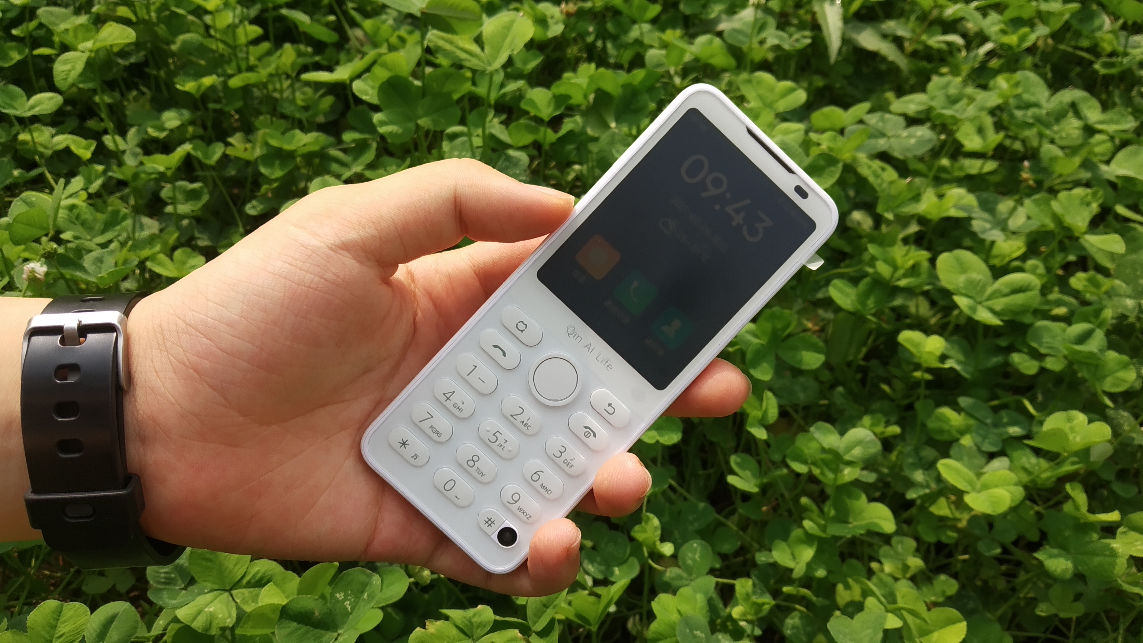 沉迷手机已成社会问题，多亲防沉迷学生手机F21Pro轻松解决