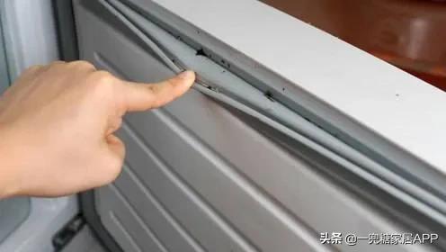 被冰箱PUA的年轻人：“妈！救救我吧！”