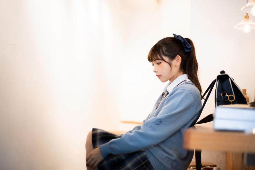 腾龙35-150mmf22.8,佳能351.4和501.2哪个好