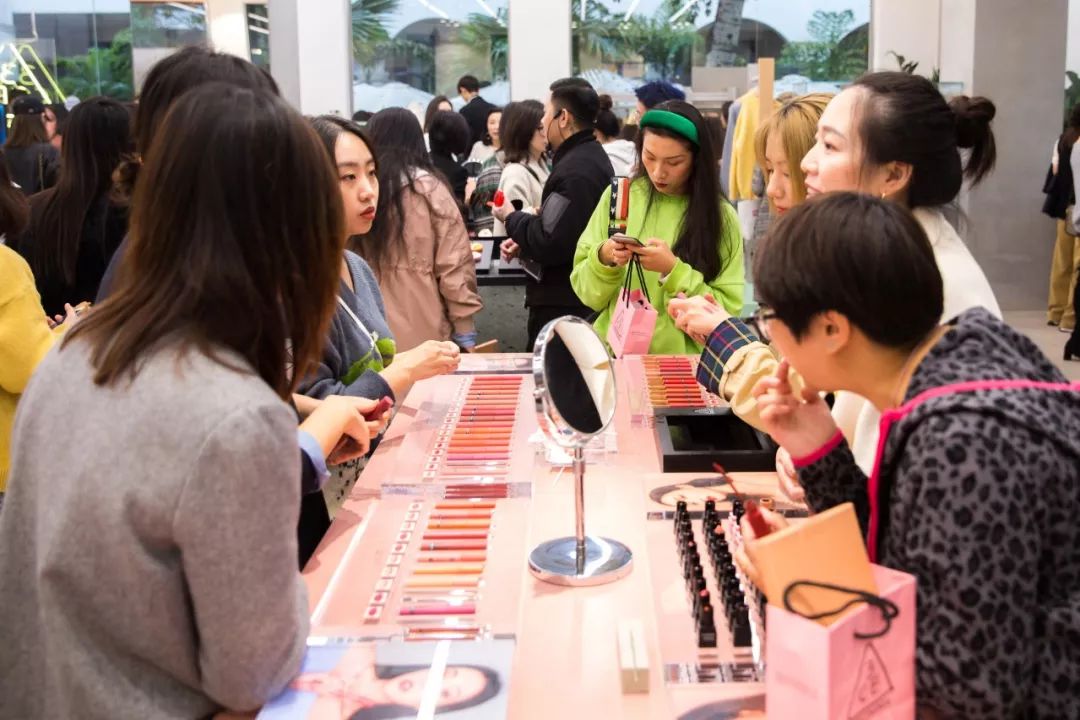 3ce旗舰店直播,3ce官方旗舰店是不是真的