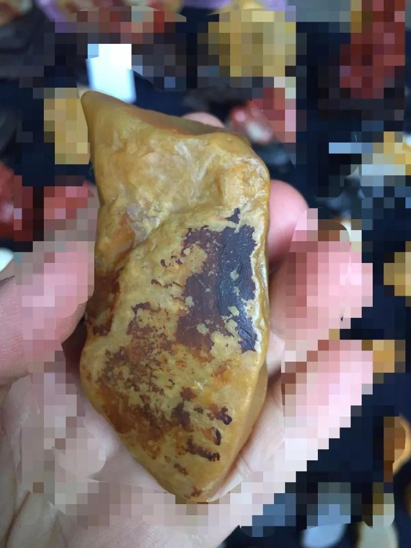 寿山田黄原石真品,怎么鉴别寿山田黄的品质