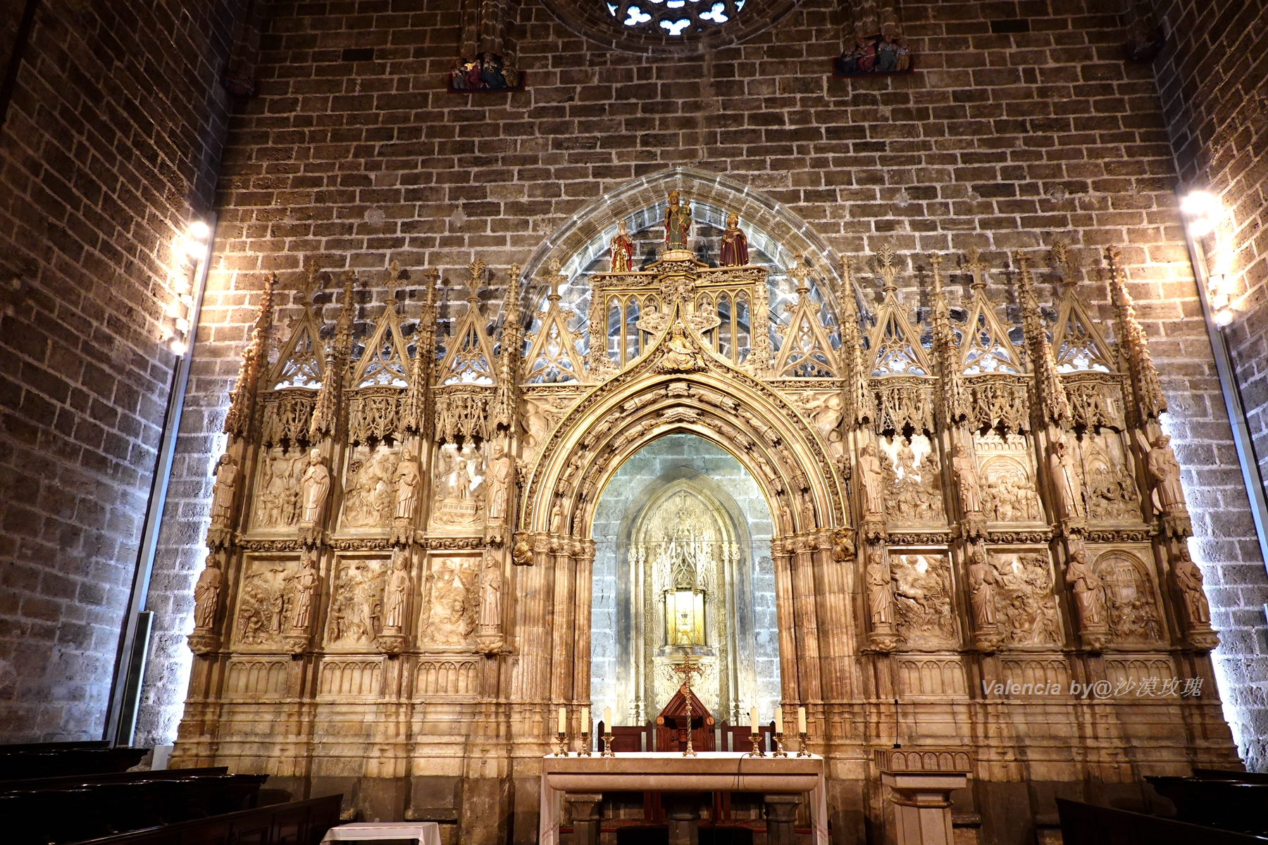 蝙蝠救了国王，成了这座城市的守护神，西班牙被忽视的阳光之城