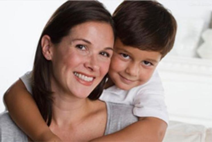 15岁女儿“偷尝*果禁**”后怀孕,妈妈痛哭,家长该如何教育孩子?