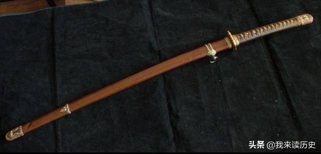 日本二战中的武士刀与大刀,二战日本制式军官刀