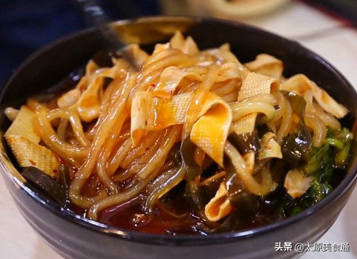 王牌麻辣烫,10元一碗特色麻辣烫