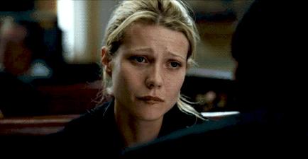 杨紫法令纹和嘴角纹怎么这么深,杨紫法令纹断层好吗