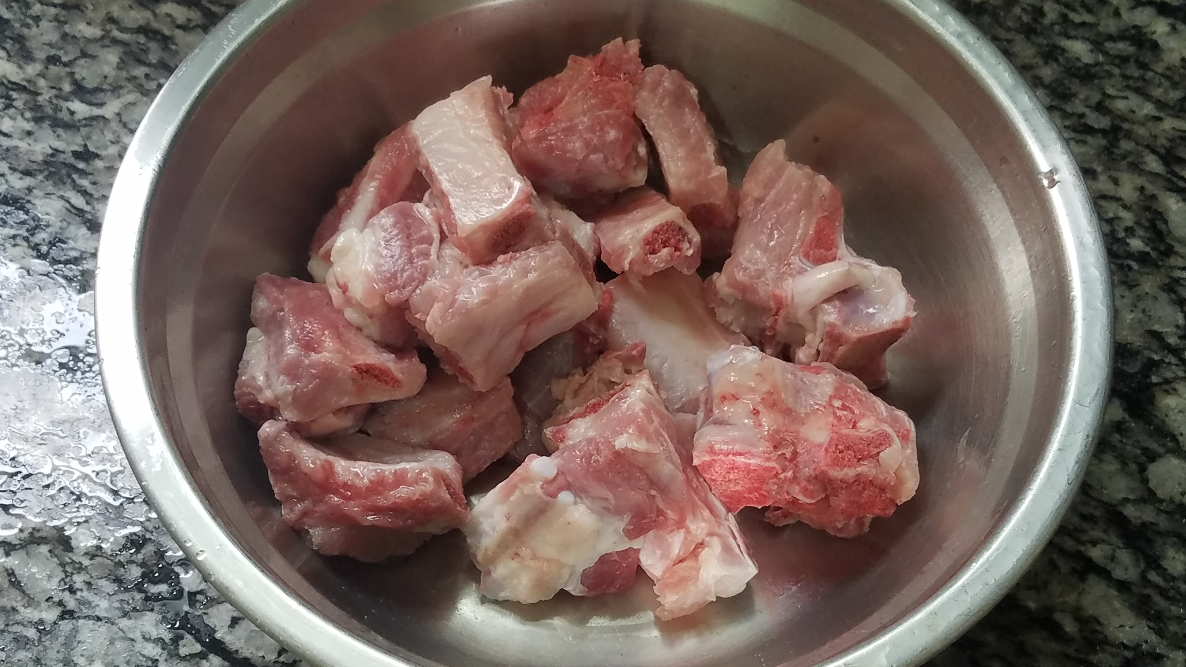 大锅菜椒盐排骨正宗做法,懒人菜椒盐排骨