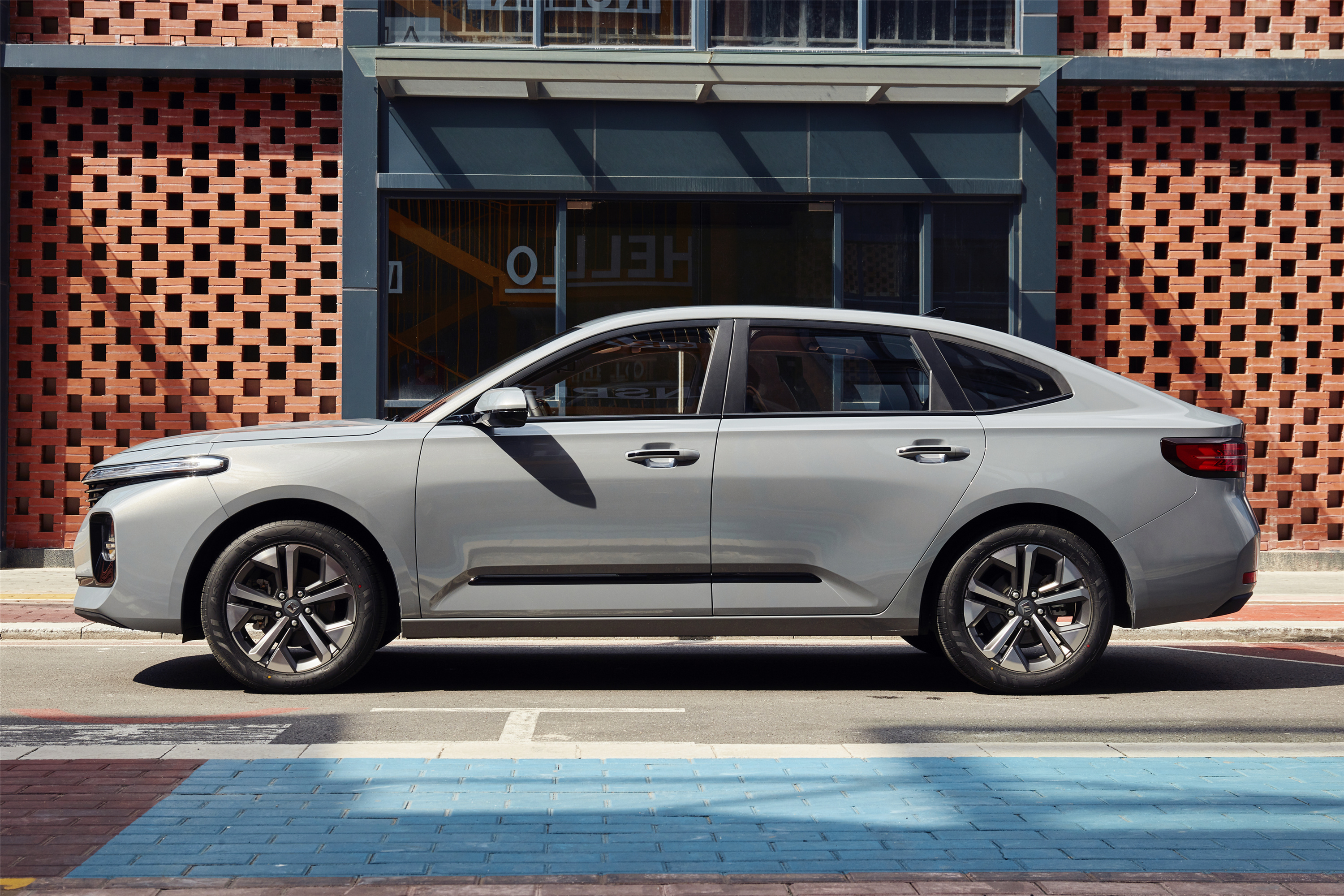 十五万五款车开回家过年超有面子,开这几款国产车回家过年倍有面子