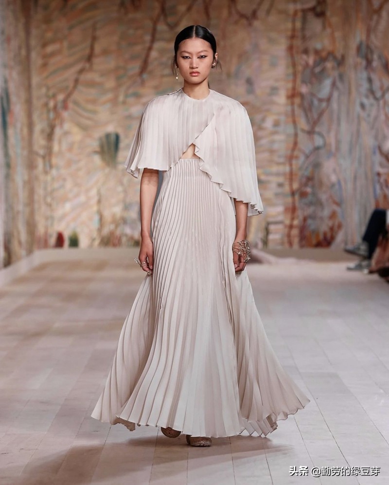 dior2023秋冬高定系列,dior高定2021秋冬