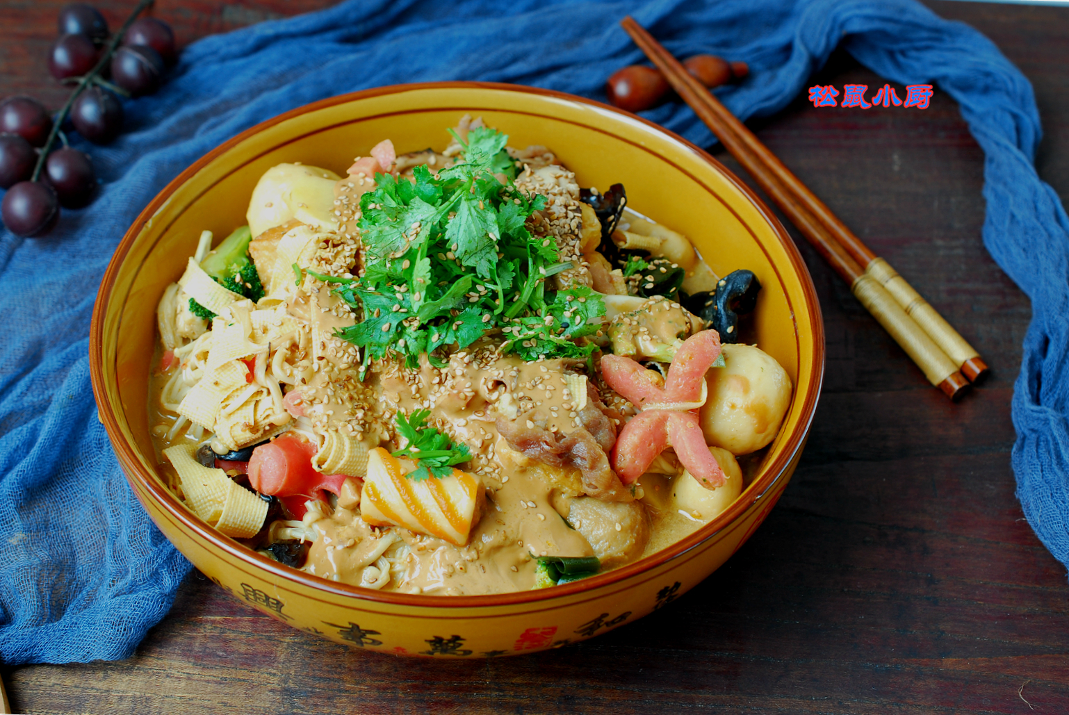 教你一个麻辣烫的做法,最好吃的麻辣烫做法和配方