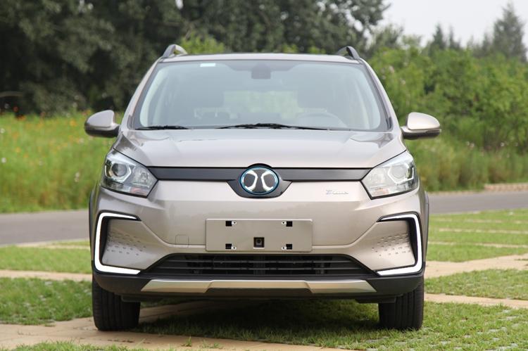 北汽新能源ec5真实续航,城市代步小精灵图解北汽新能源ec5