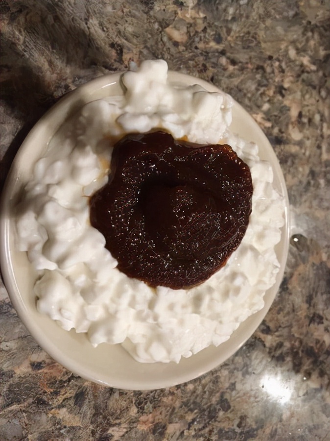 外国吃诡异的美食,外国网友吃东西的恐怖视频