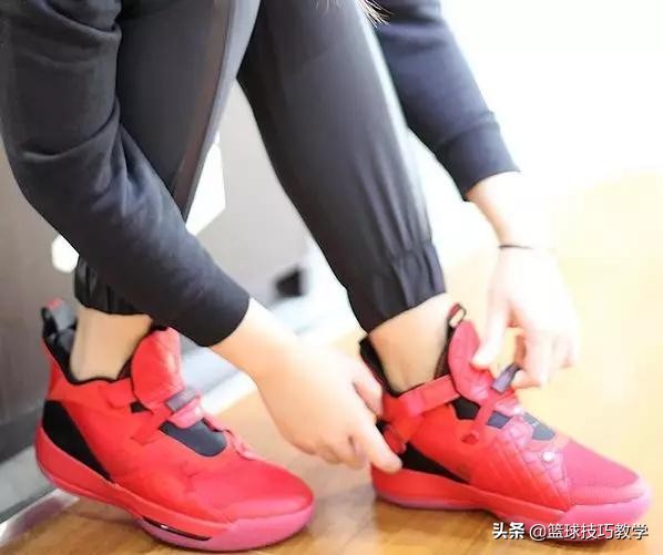 比较适合女生穿的篮球鞋,适合女生实战穿的篮球鞋