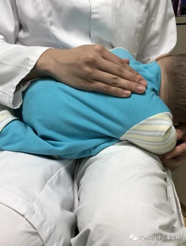 一岁宝宝肺上有痰是肺炎吗,小孩肺炎肺上有痰怎么办