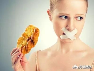 肩膀背厚胳膊粗怎么锻炼能减肥,胳膊又粗又壮怎么减