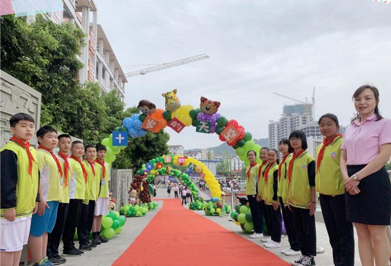 南充市嘉陵区火花三小,四川南充火花三小