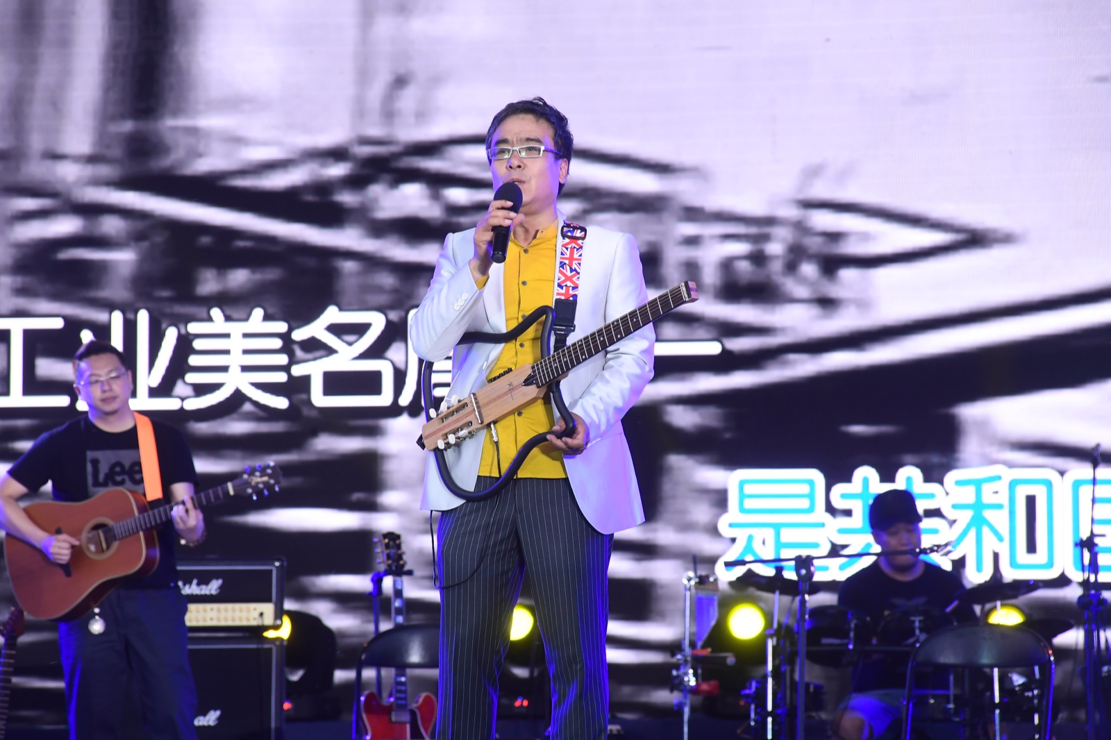 他用音符谱写出家乡的歌谣，来听——葛巍原创作品吉他演唱会