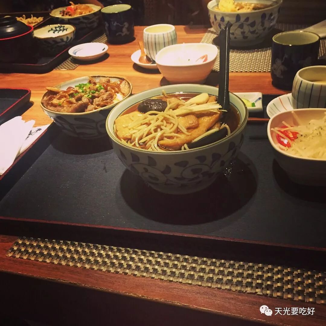 当我们谈论上海时是在谈论什么,当我们在上海谈论爱情