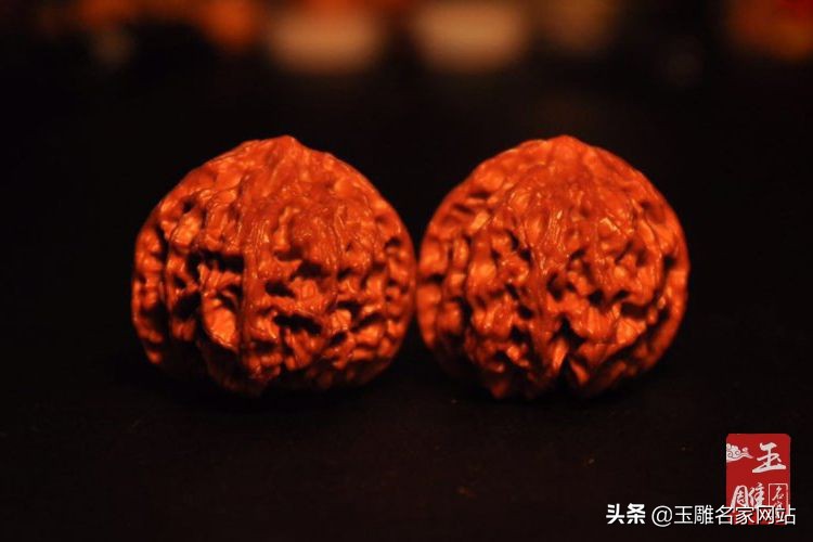 核桃盘红最简单的方法,用大宝盘核桃最红的方法