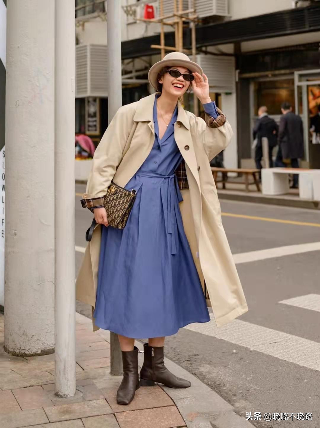 怎么样穿风衣才显得很有气质,穿风衣的高级感