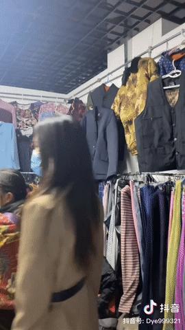 菜市场衣服真的绝了合集,为什么菜市场的衣服那么便宜