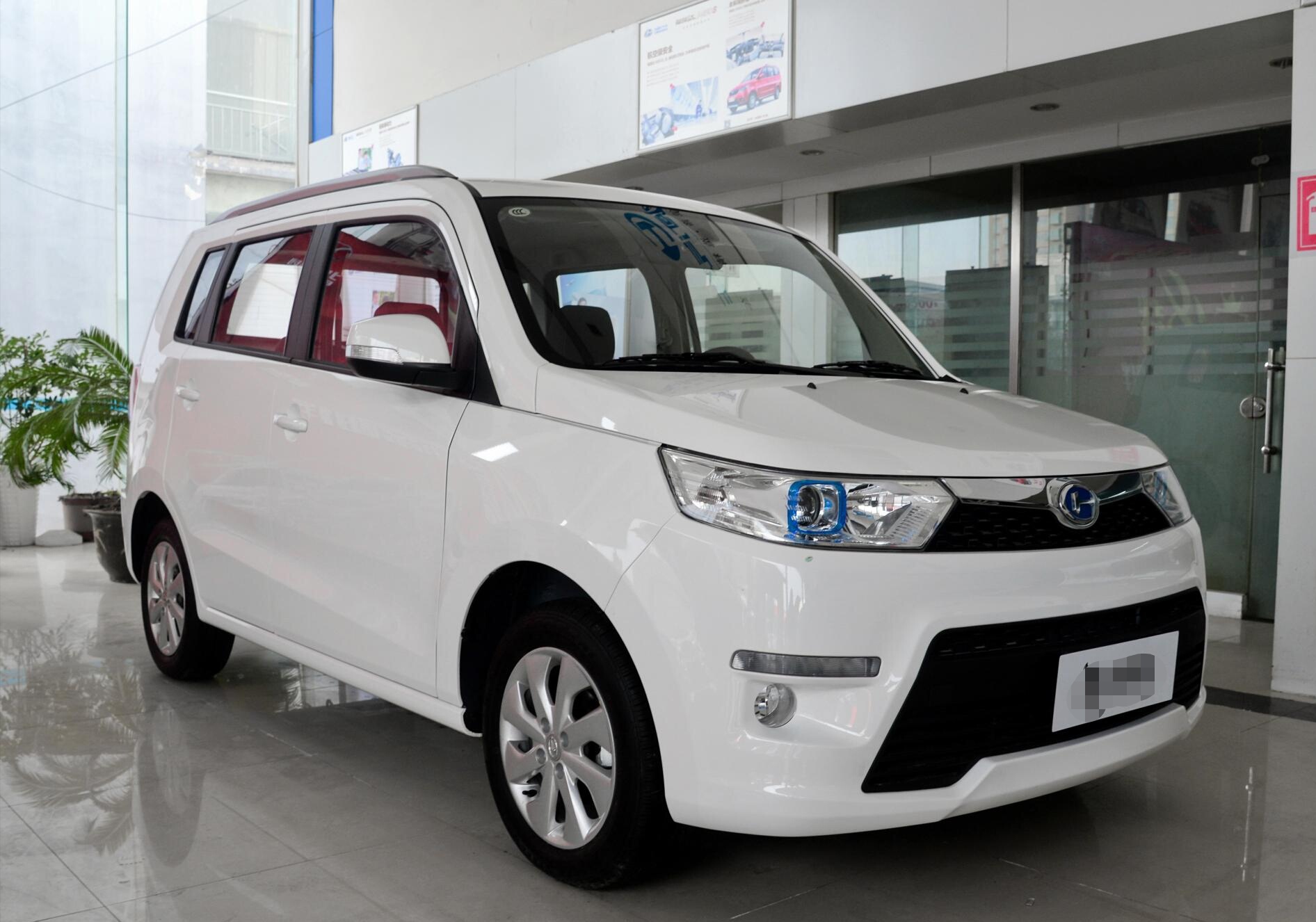 全新北斗星配置及价格,铃木北斗星和飞度哪个省油