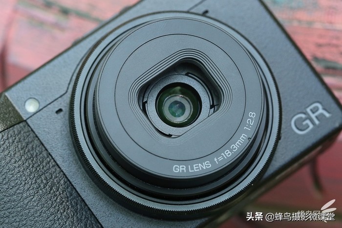 相机测评：理光GR3扫街拍照神器6199元买的不只是情怀