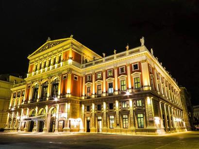 毁于纳粹的神奇之队与足坛莫扎特-生荣死哀的奥地利足球