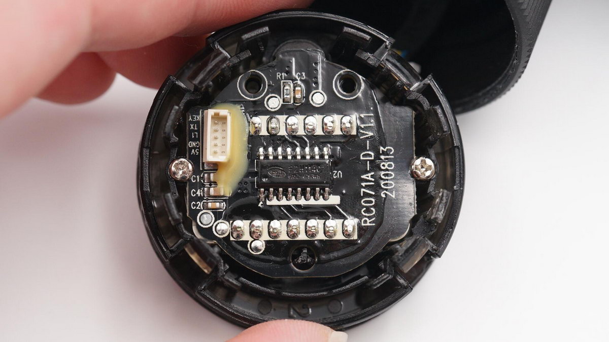 电钻拧三合一螺丝,微型手持小电钻拆解