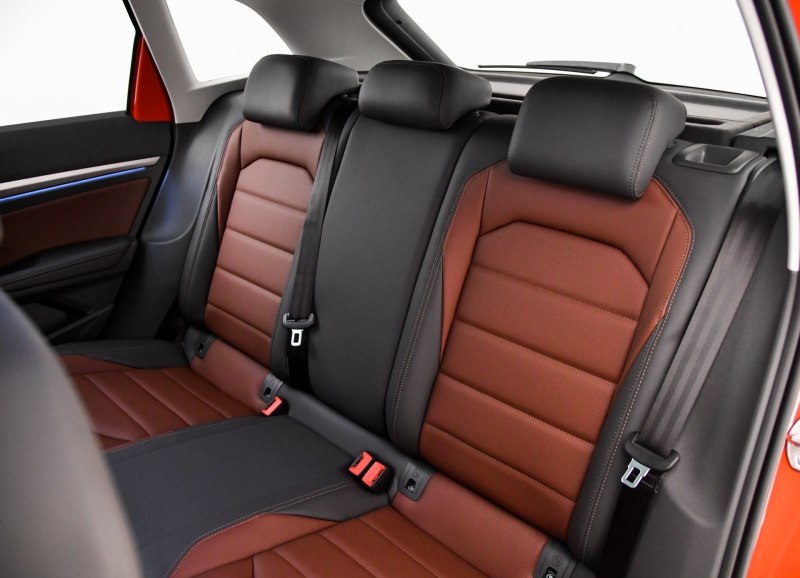 价格十万左右的车大众朗逸,新朗逸两厢版2021款报价及图片