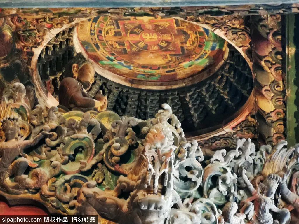 一个地铁站三条线,地铁边的吃喝玩乐