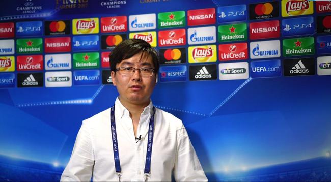 足球写手陈驰，让多少球迷黑暗中漫舞