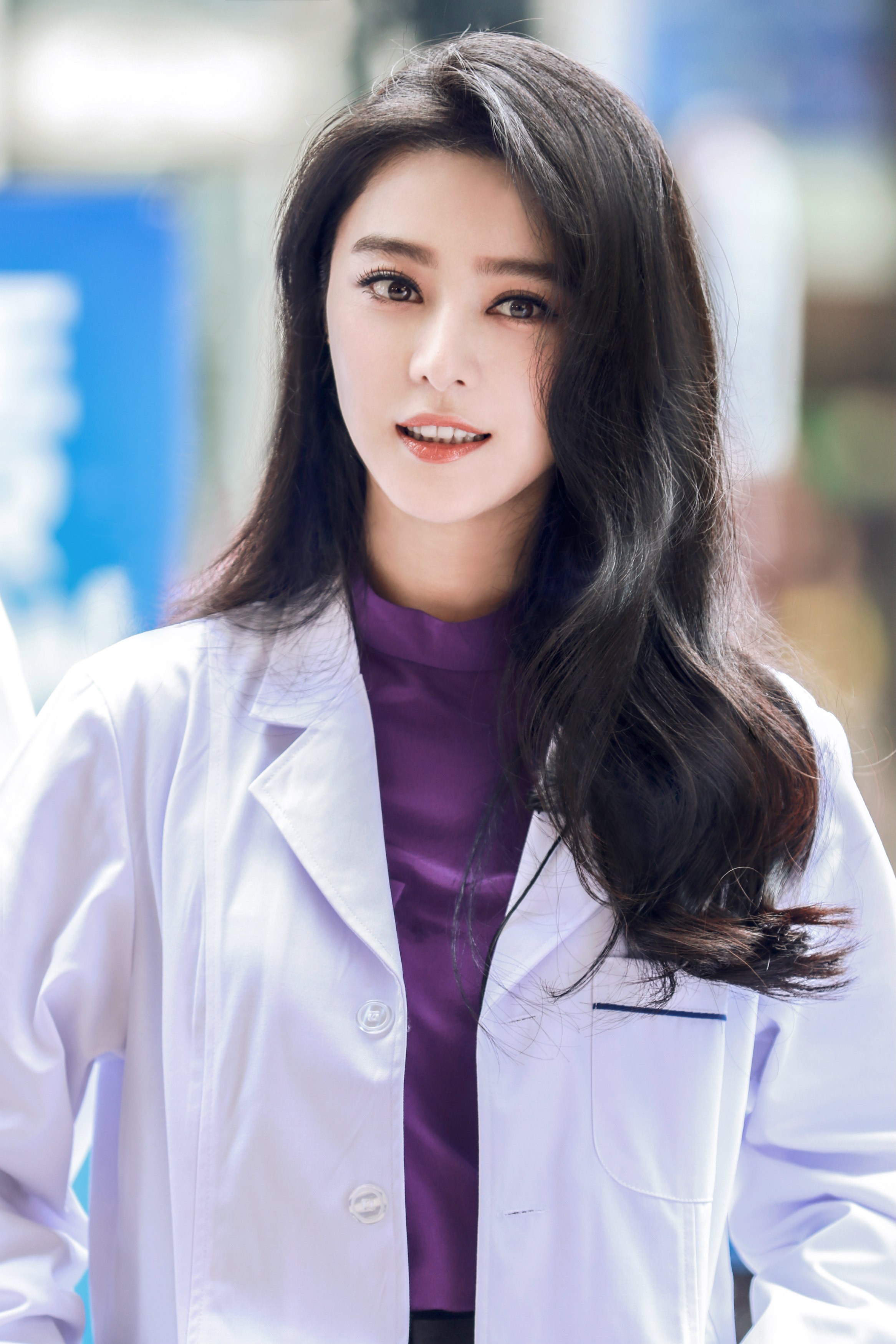 女生眼型桃花眼,狐狸眼的女生一般有什么特征