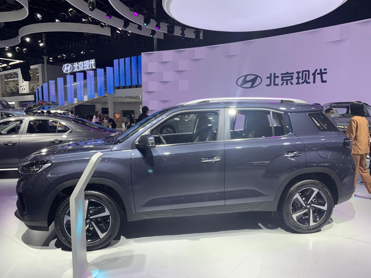 新款ix35系统升级,现代ix35动力2.0和1.4t哪个好