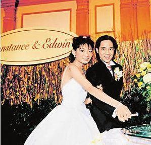 23岁女明星拒绝牛津大学，选择嫁入豪门，8年后过着这样的生活