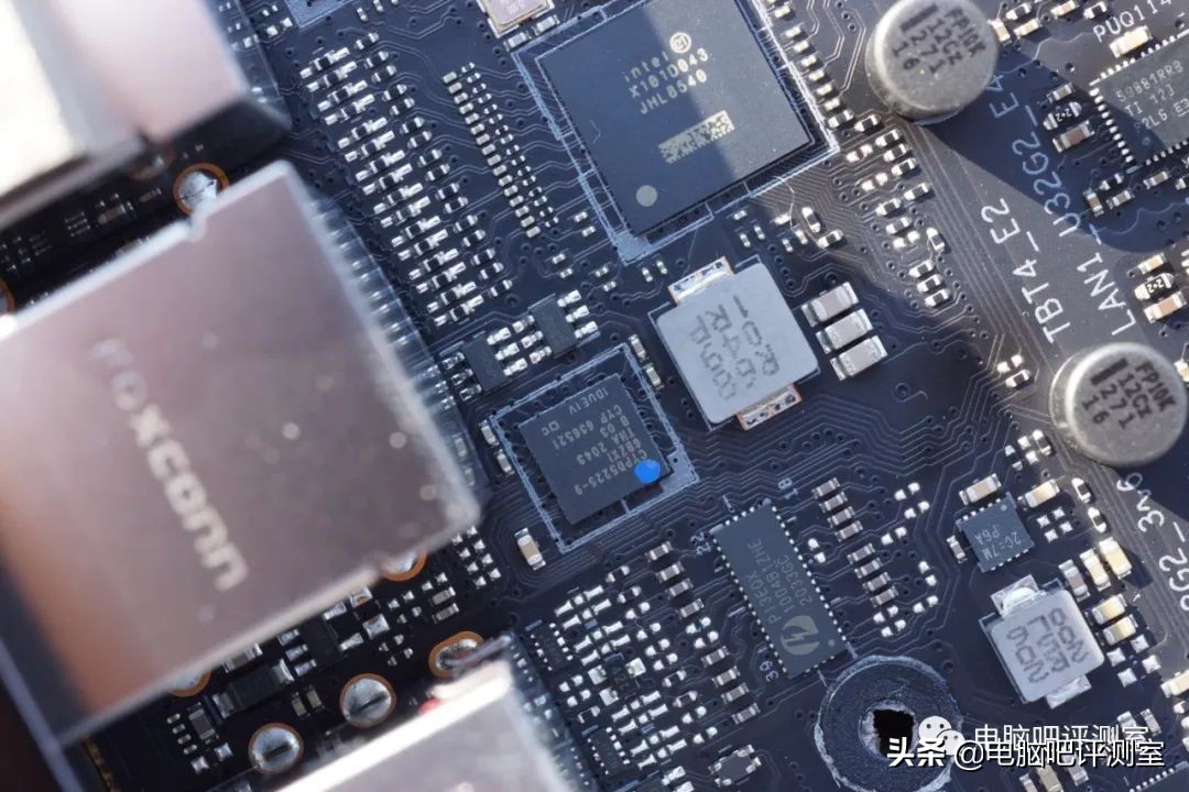 华硕rogmaximusxiii双卡,华硕rogmaximus主板对比