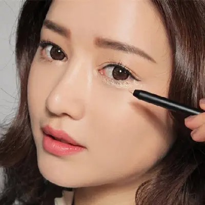 intoyou唇部精华避雷,进来避雷新手化妆误区