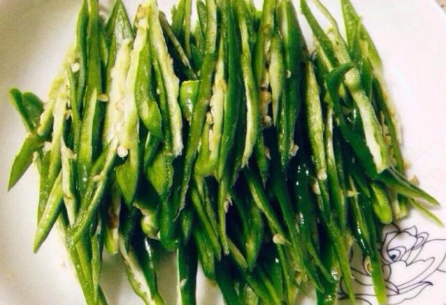 切辣椒很辣手怎么做能缓解,切辣椒辣手怎么办最有效方法