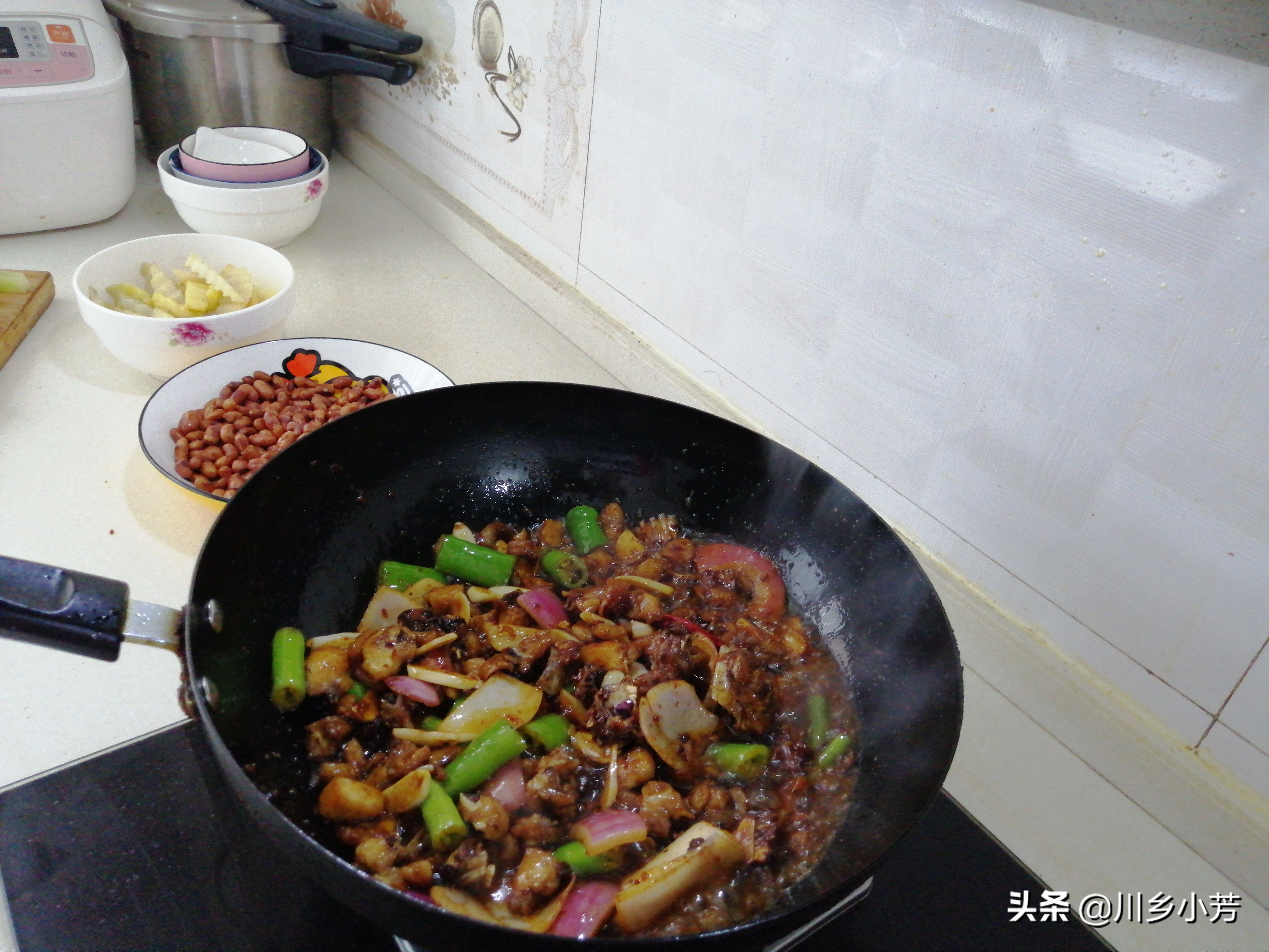 干锅兔家常简单的做法,干锅兔最正宗的做法大全