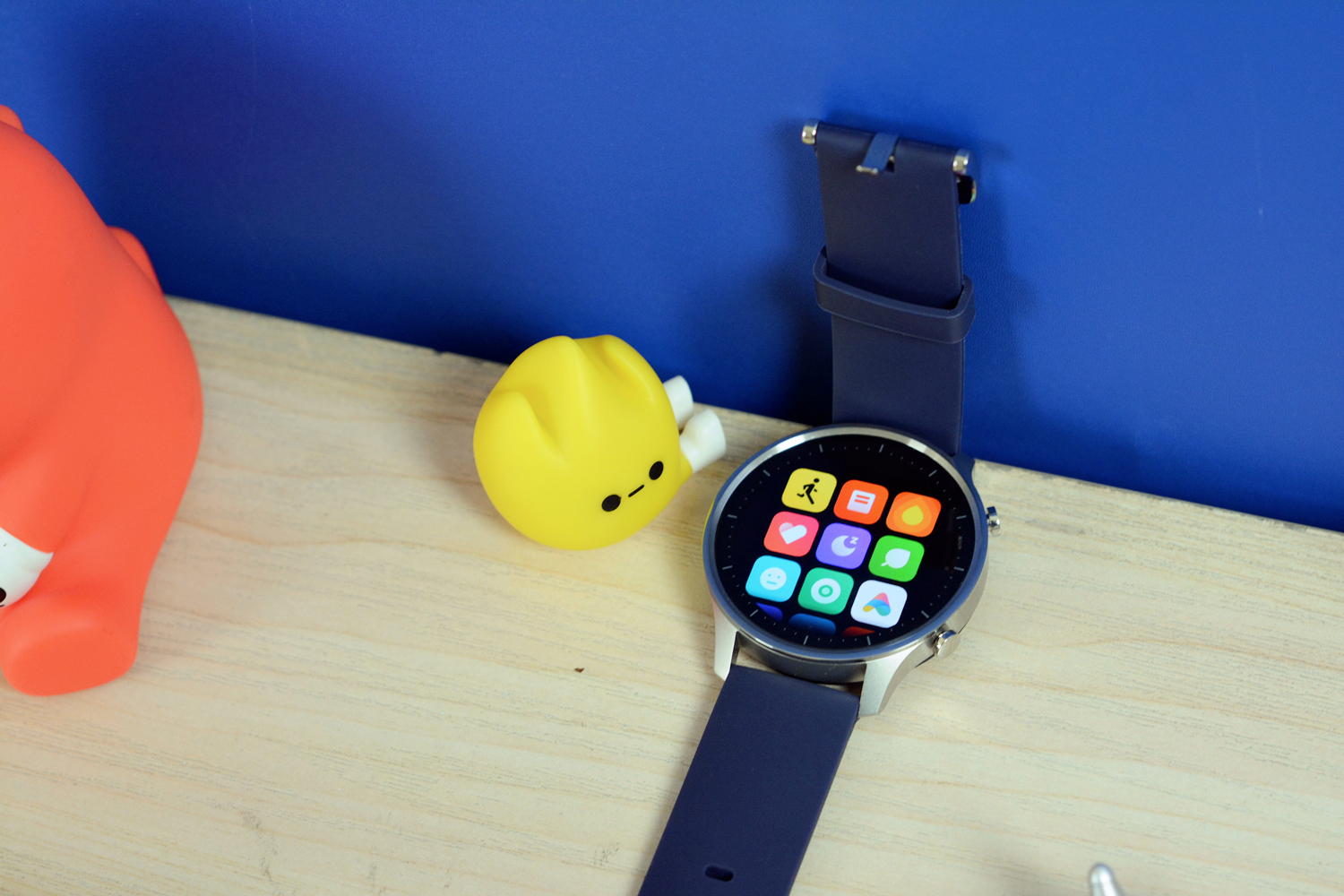 小米手表color运动版表带能用多久,小米手表Color运动版里面的功能