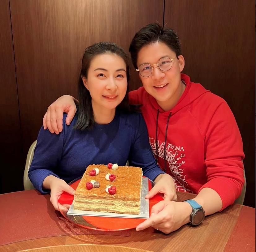 郭晶晶霍启刚宠妻视频,郭晶晶结婚之前给霍启刚提的要求